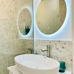 Urban Parkside Retreat Cozy 2-bed Ap By Metro Apartman *