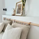 Urban Parkside Retreat Cozy 2-bed Ap By Metro Bucareste