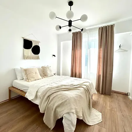Urban Parkside Retreat Cozy 2-bed Ap By Metro * Bucharest