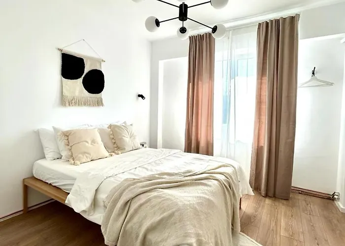 Urban Parkside Retreat Cozy 2-bed Ap By Metro * Bukarest
